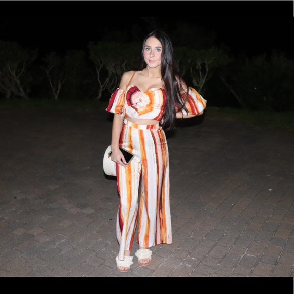 Two pieces outfit - Picture 2 of 3